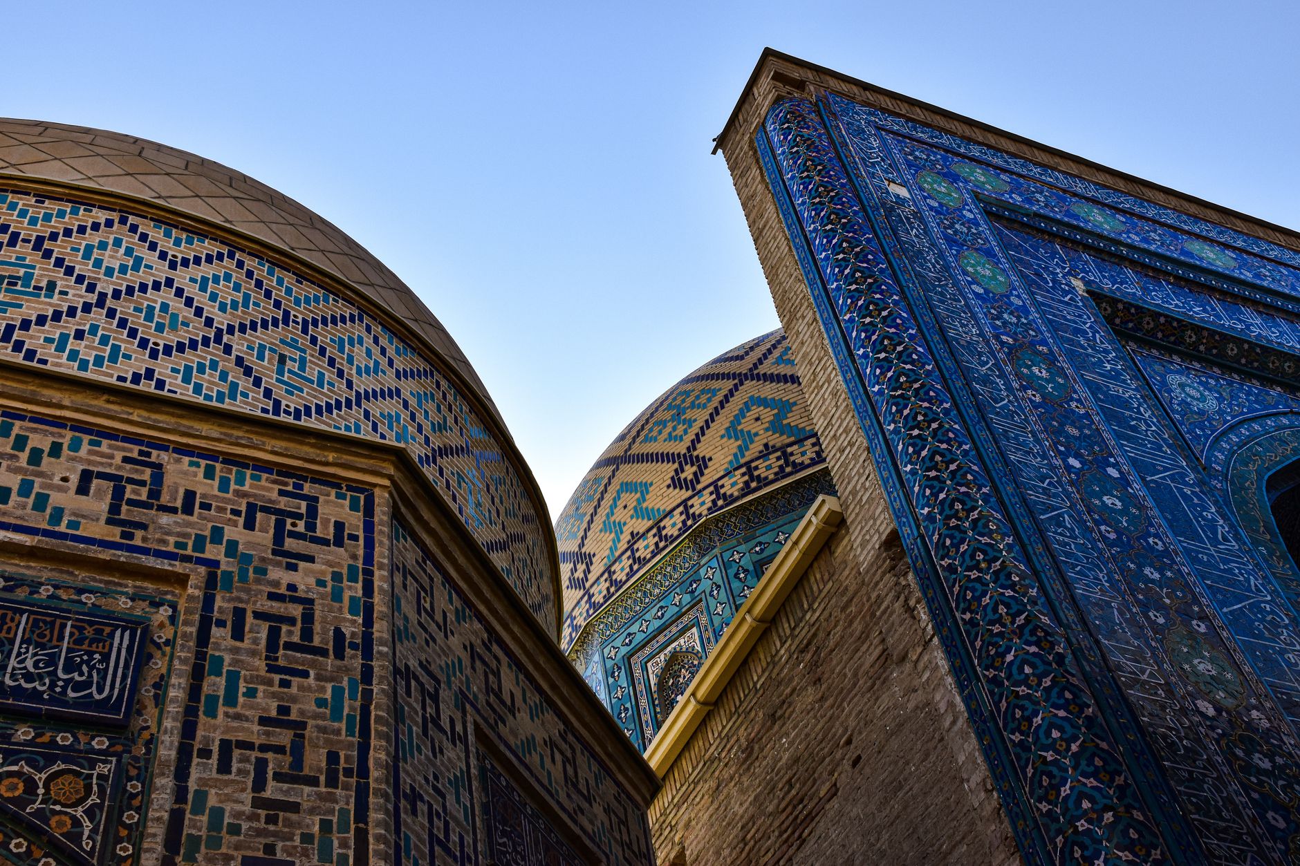 Samarqandning moviy koshinlari va naqshlari